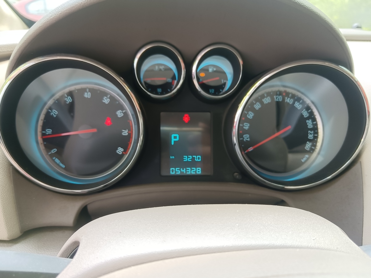 別克 英朗  2013款 GT 1.6L 自動(dòng)時(shí)尚版圖片