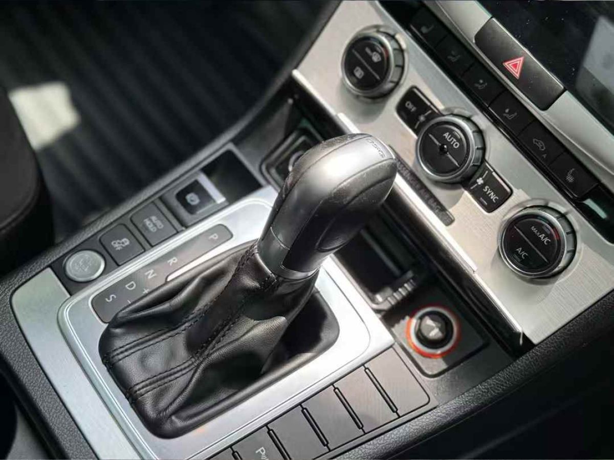 大眾 邁騰  2015款 1.4 TSI 豪華型(改款)圖片