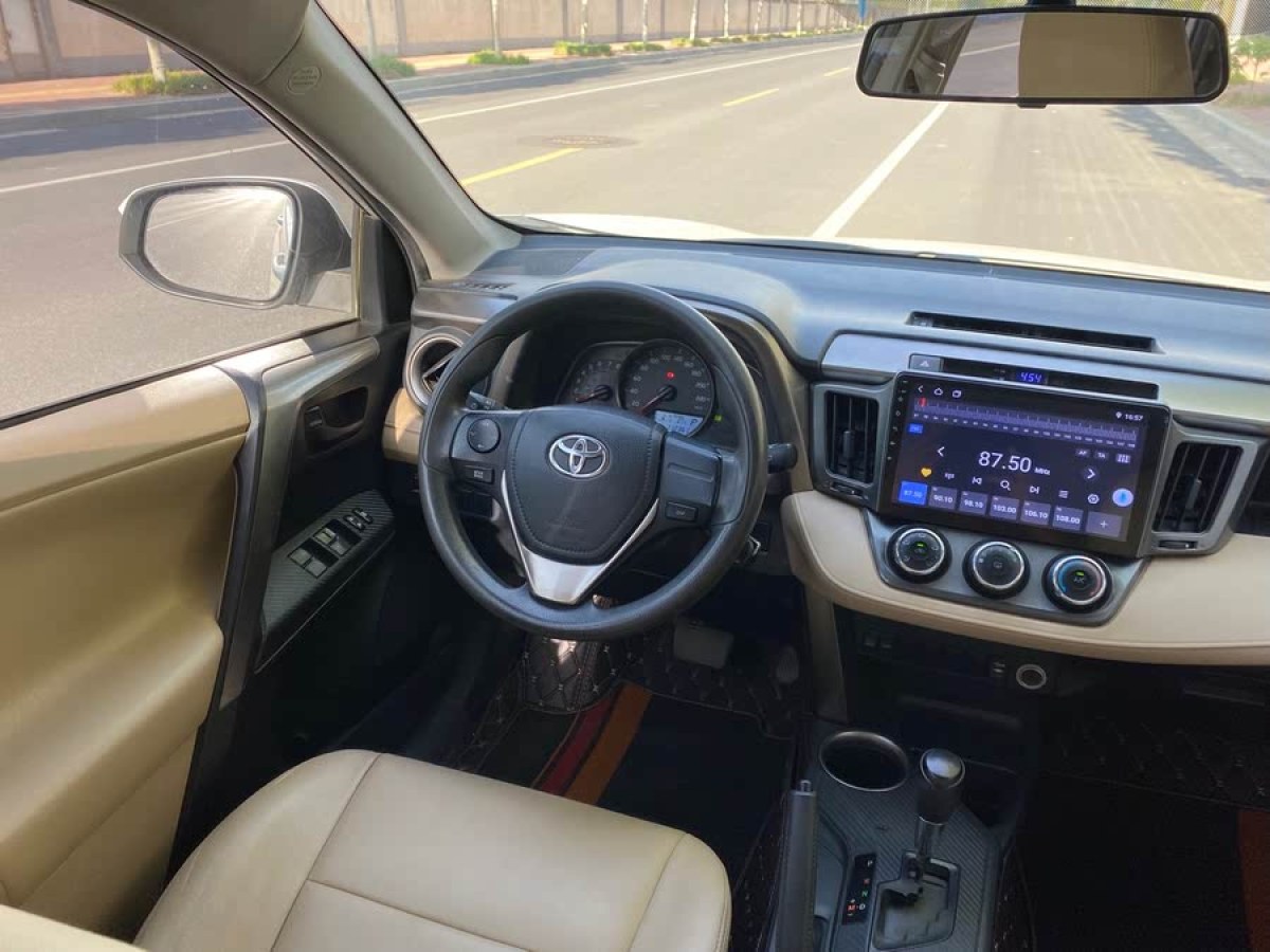 豐田 RAV4榮放  2013款 2.0L CVT兩驅(qū)都市版圖片