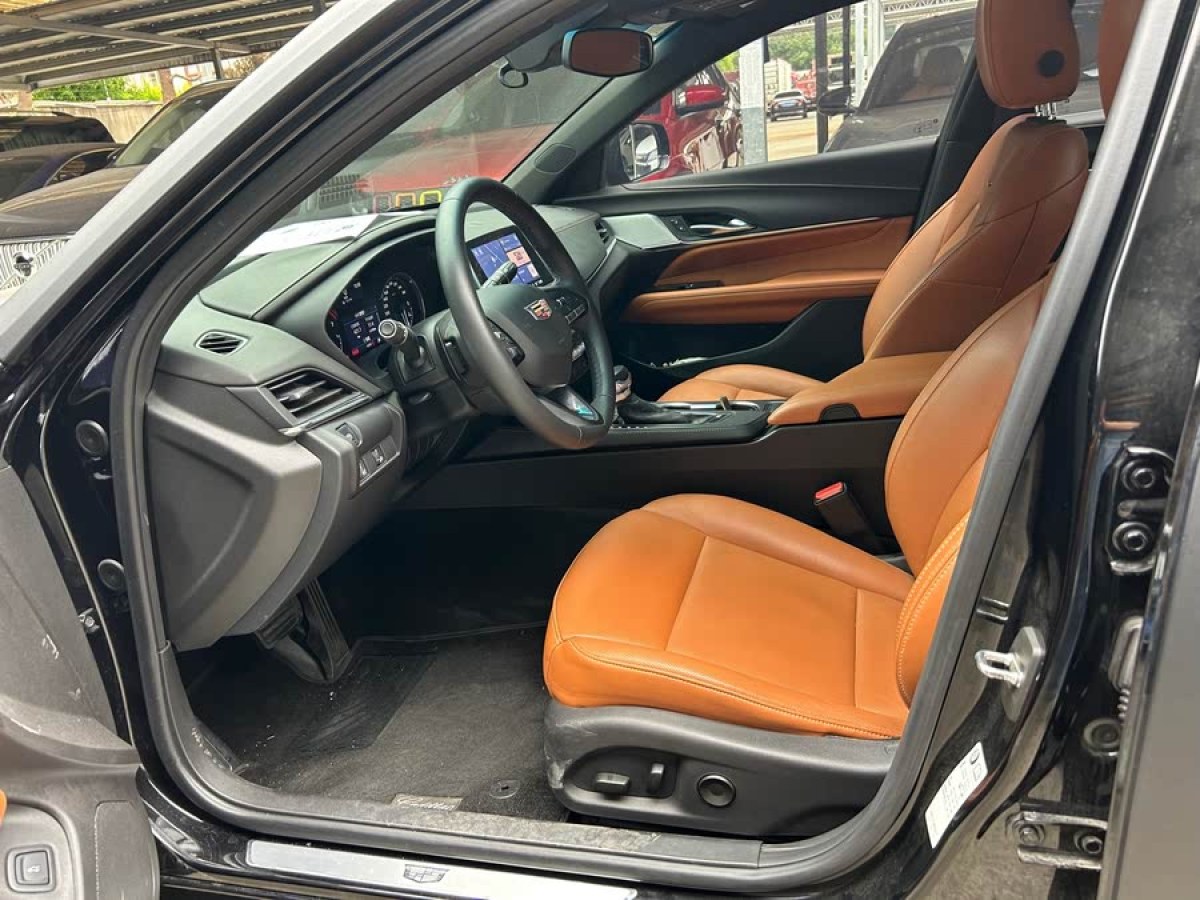 凱迪拉克 CT4  2022款 28T 豪華型圖片