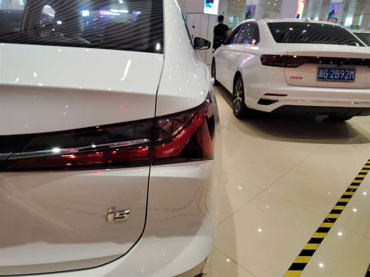 榮威 i5  2023款 1.5L CVT豪華版圖片