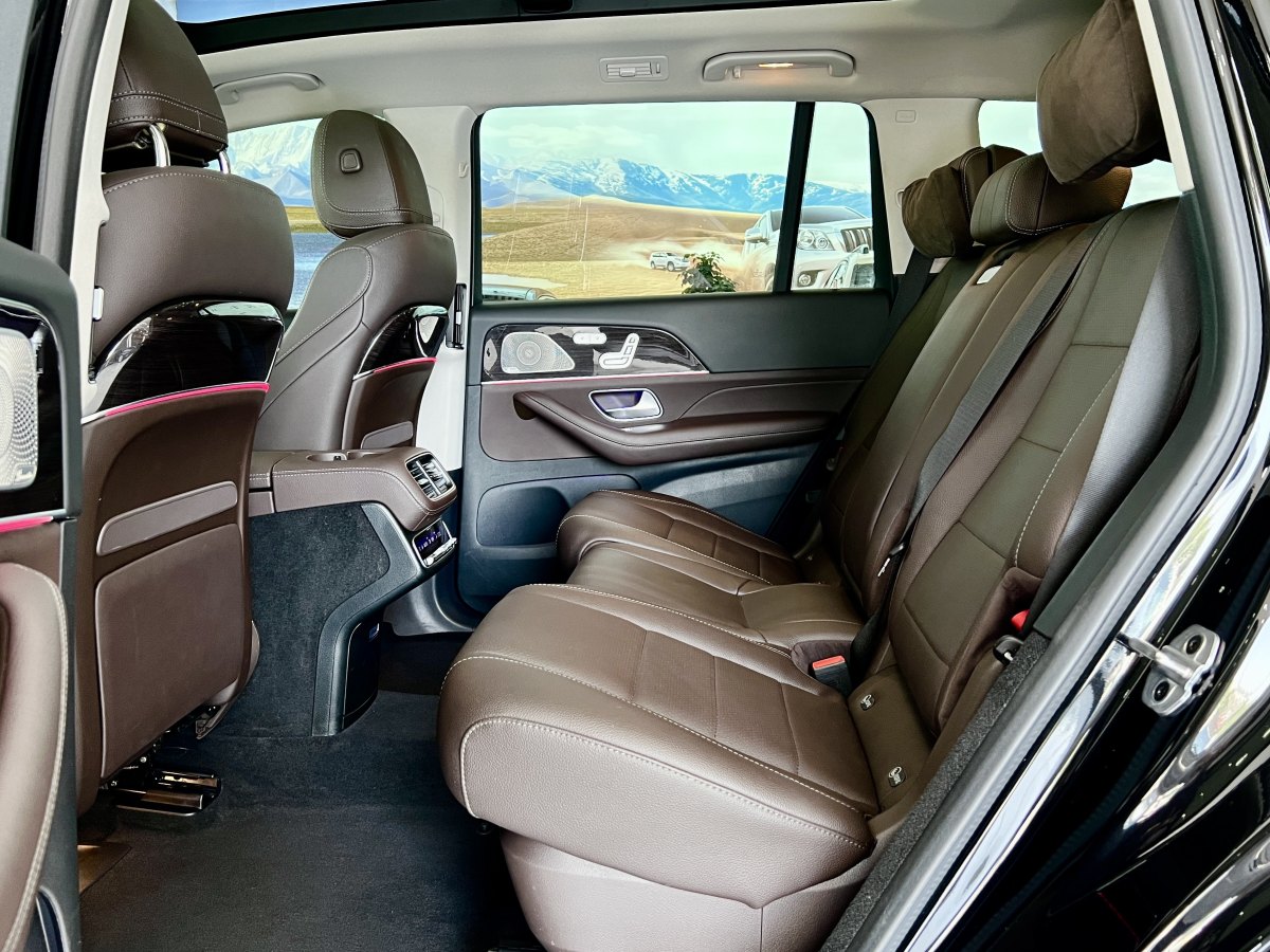 2023年11月奔馳 奔馳GLS  2023款 改款二 GLS 450 4MATIC 時尚型