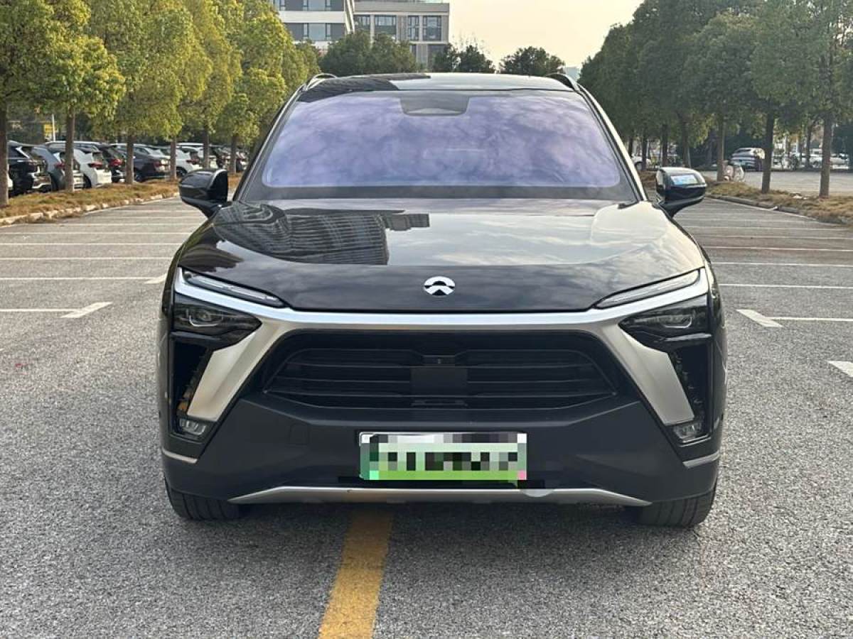 蔚來 ES8  2020款 580KM 基準(zhǔn)版 七座版圖片