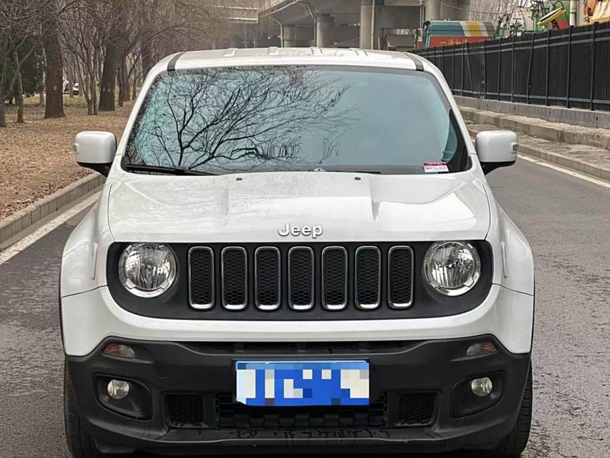 Jeep 自由俠  2018款 互聯(lián)大屏版 180TS 自動(dòng)動(dòng)能版+圖片