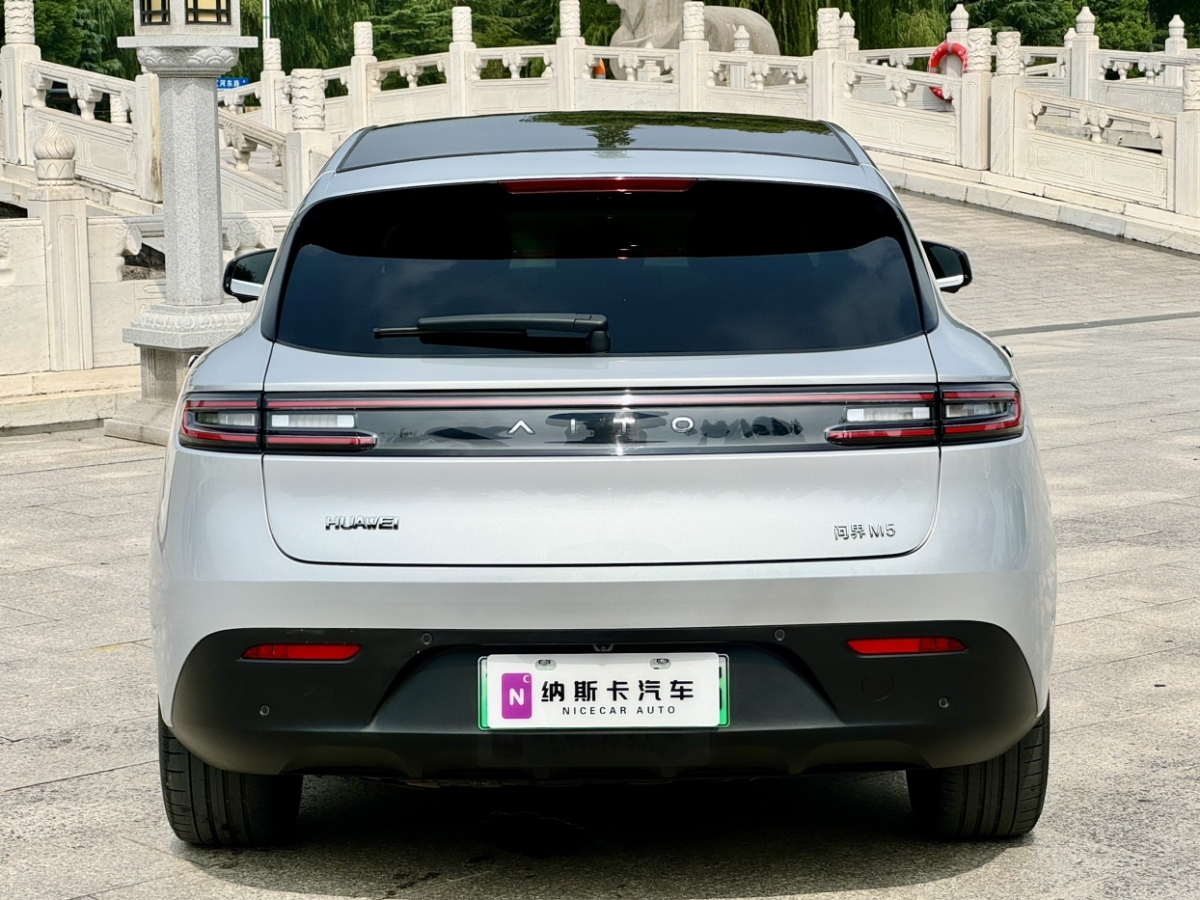 赛力斯 问界M5  2023款 增程后驱标准版图片