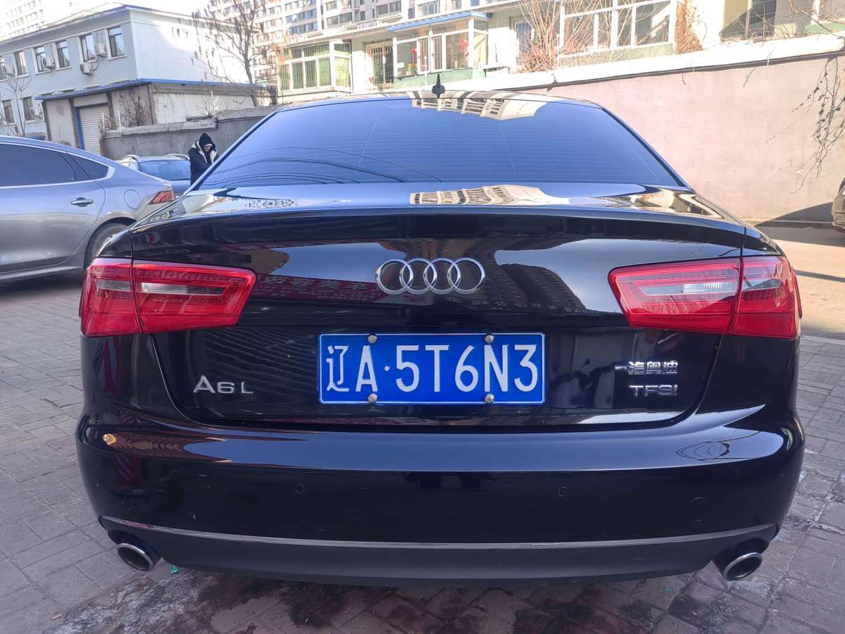 奧迪 奧迪A6L  2012款 TFSI 標(biāo)準(zhǔn)型圖片