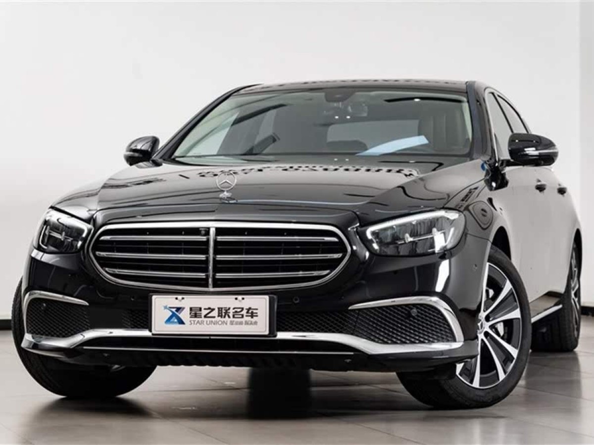 奔馳 奔馳E級(jí)新能源  2023款 E 350 e L 插電式混合動(dòng)力轎車圖片