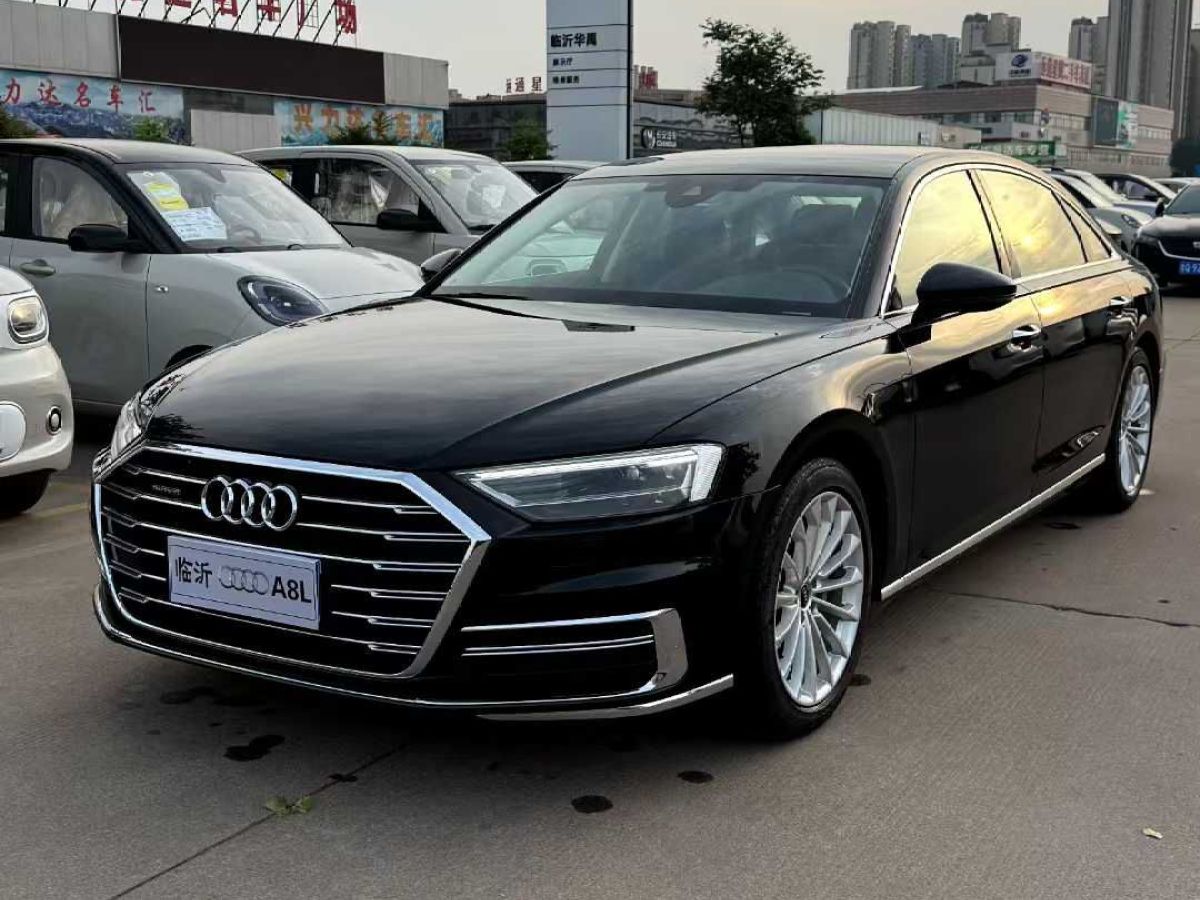 奧迪 奧迪A8  2022款 A8L Horch創(chuàng)始人版 傳奇型圖片