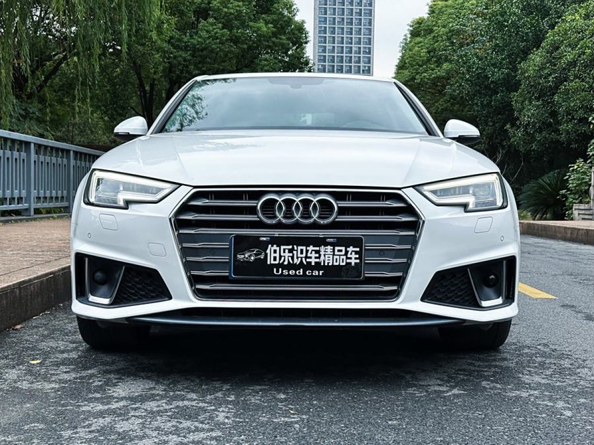 2019年7月奧迪 奧迪A4L  2019款 40 TFSI 時(shí)尚型 國(guó)VI