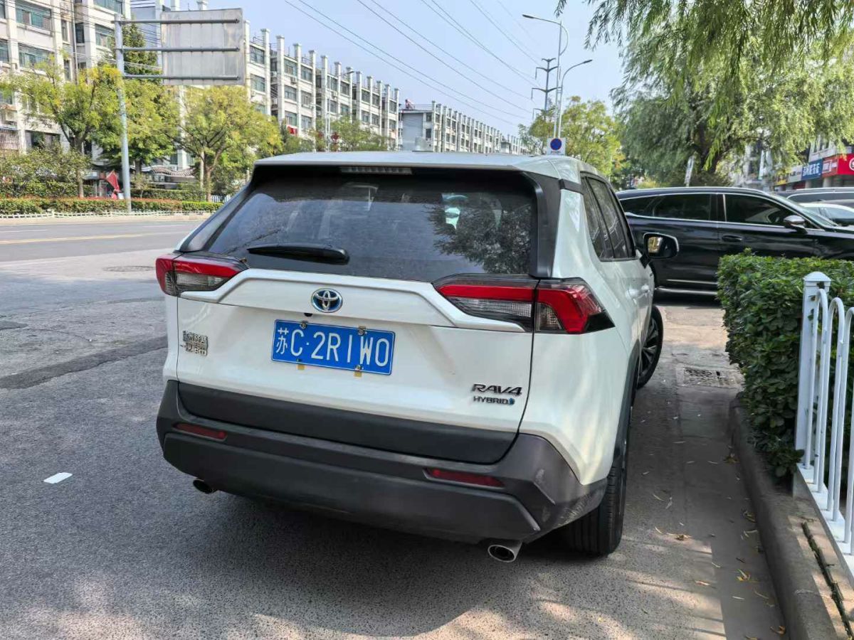 2023年1月豐田 RAV4榮放  2023款 2.0L CVT兩驅(qū)都市版