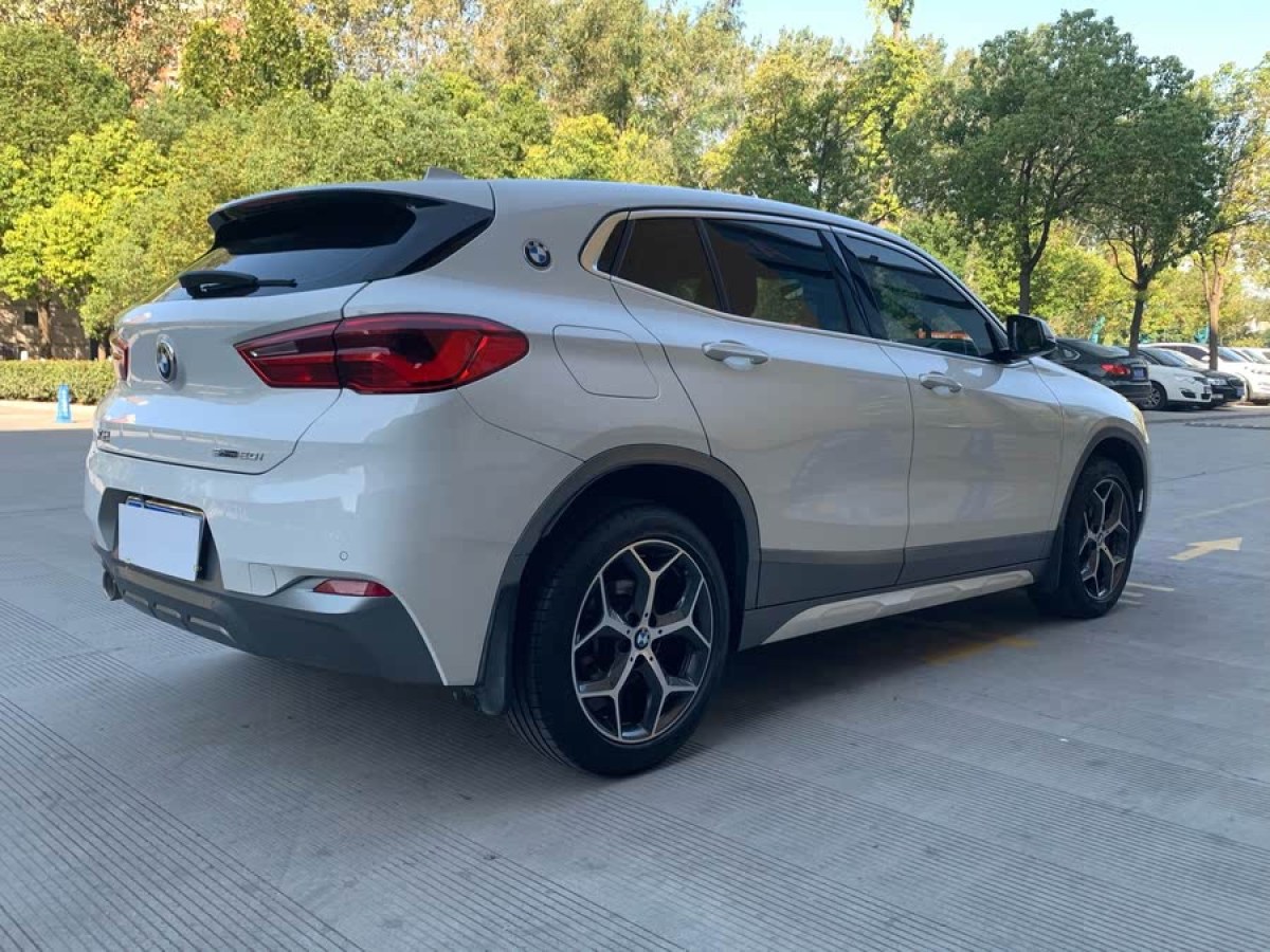寶馬 寶馬X2  2019款  sDrive25i 領(lǐng)先型M越野套裝 國VI圖片