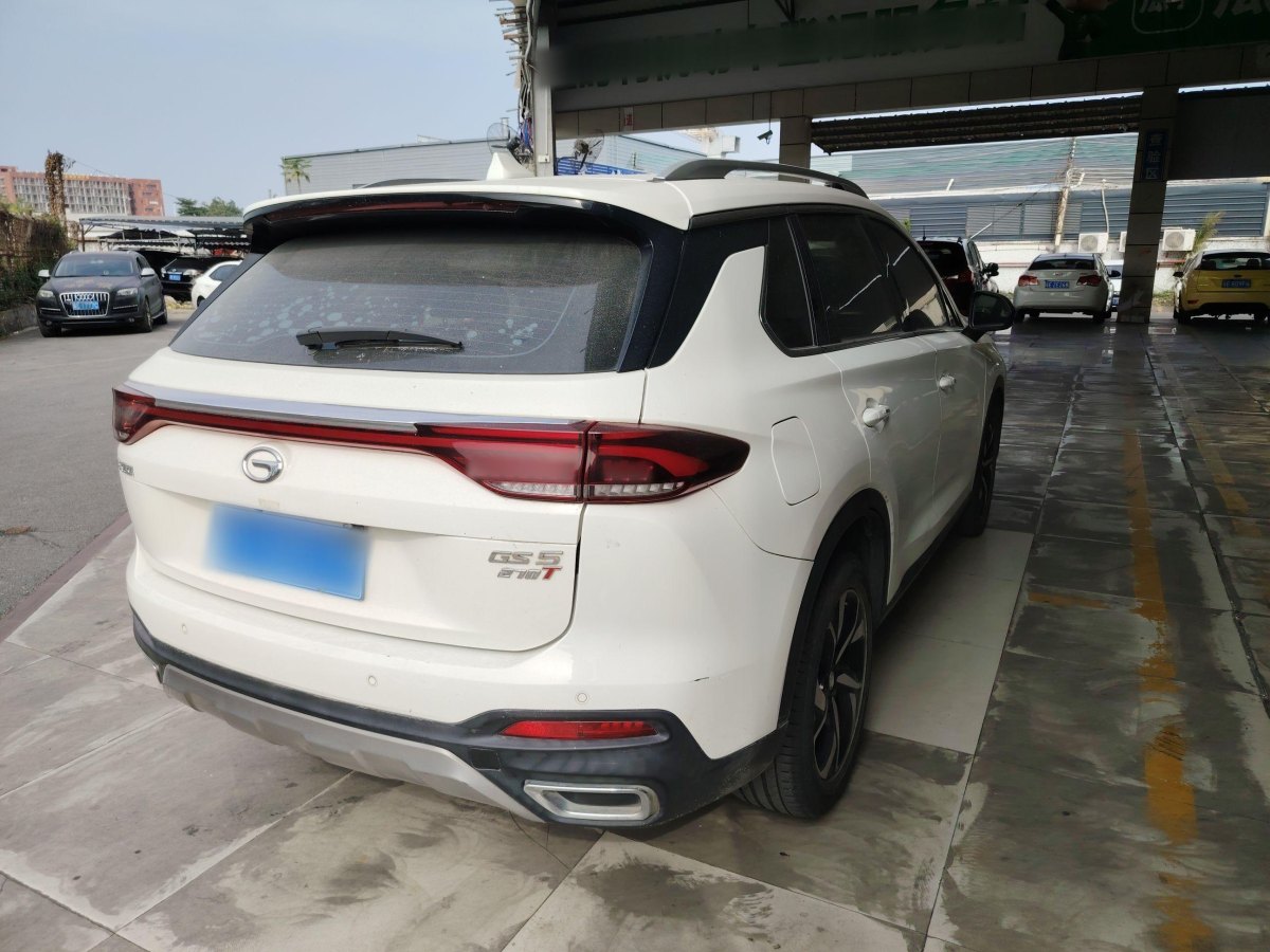 廣汽傳祺 GS5  2019款 270T 自動(dòng)豪華版圖片