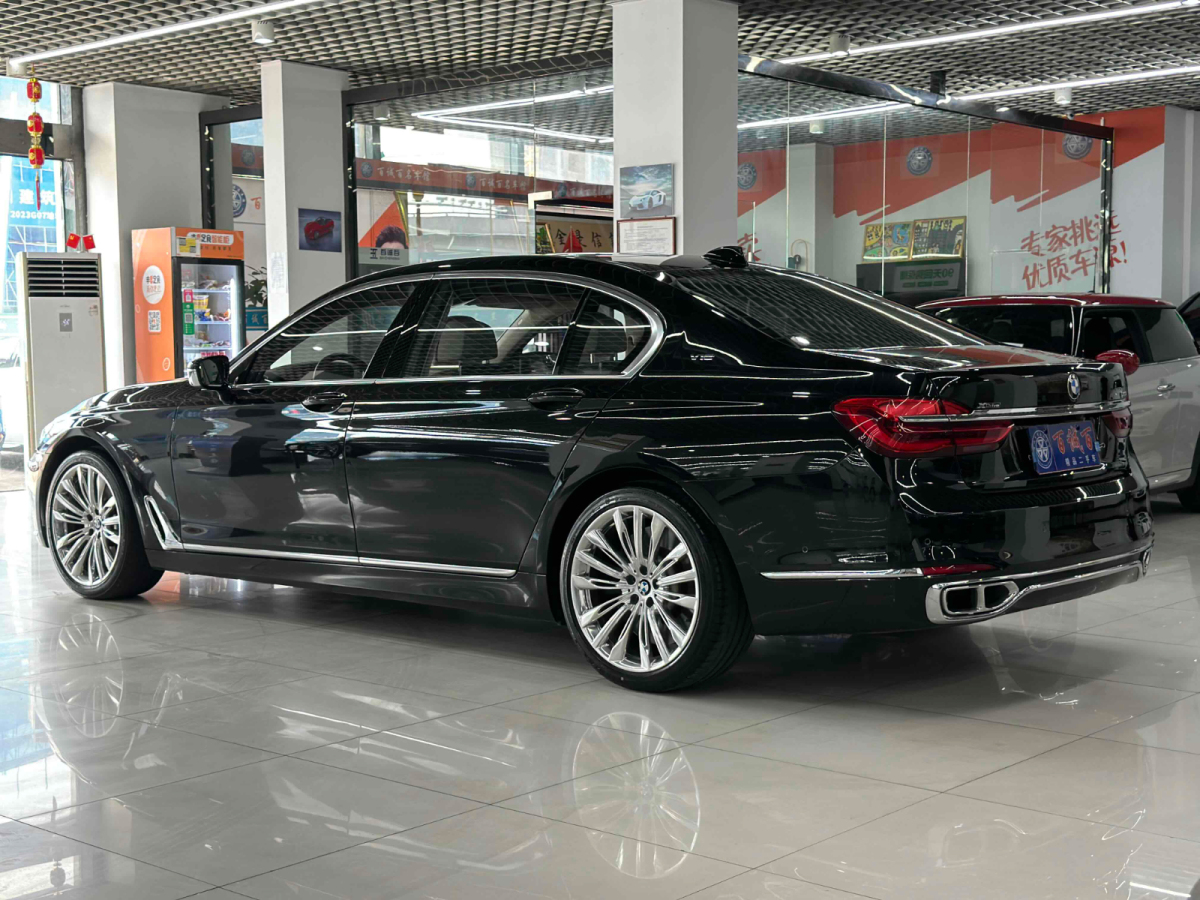 2018年8月宝马 宝马7系  2018款 M760Li xDrive 卓越奢华版