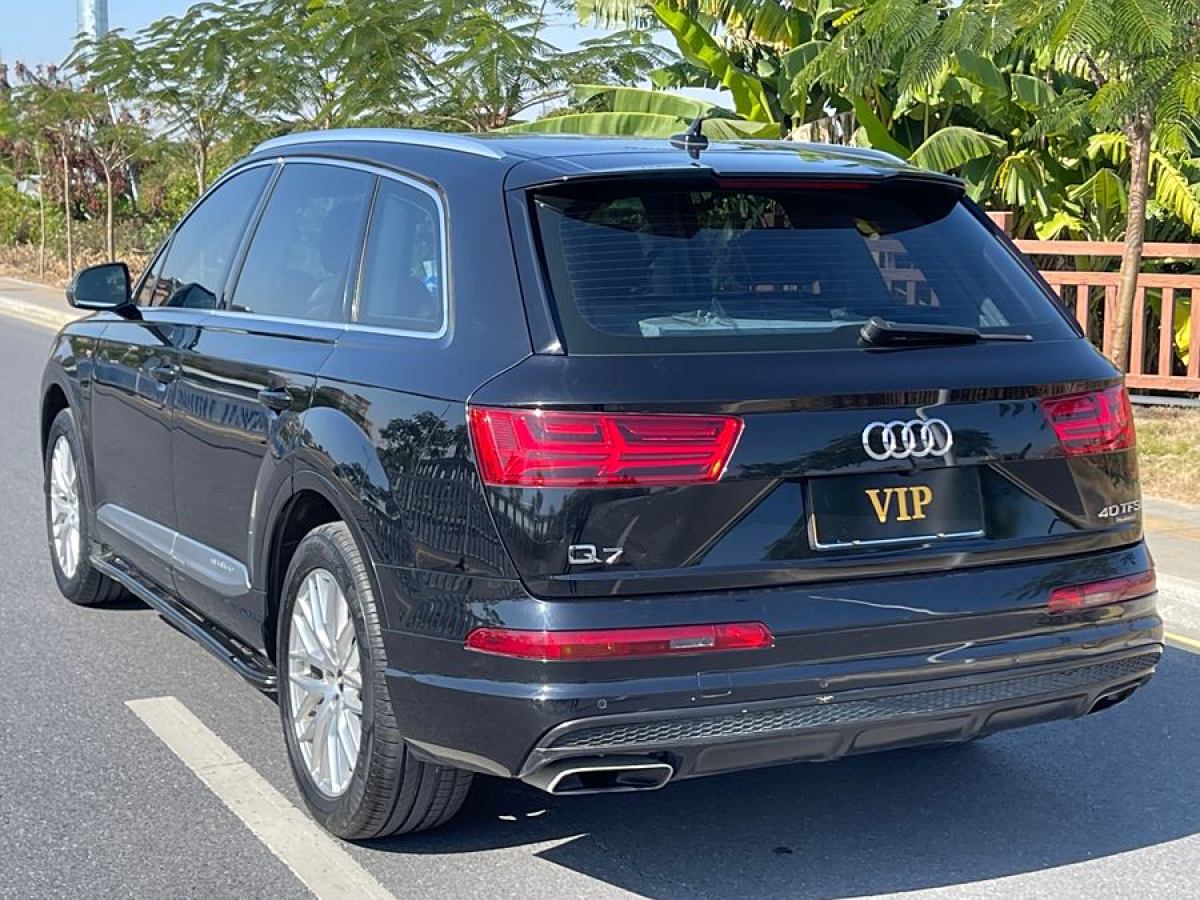 奧迪 奧迪Q7  2016款 40 TFSI S line運(yùn)動(dòng)型圖片