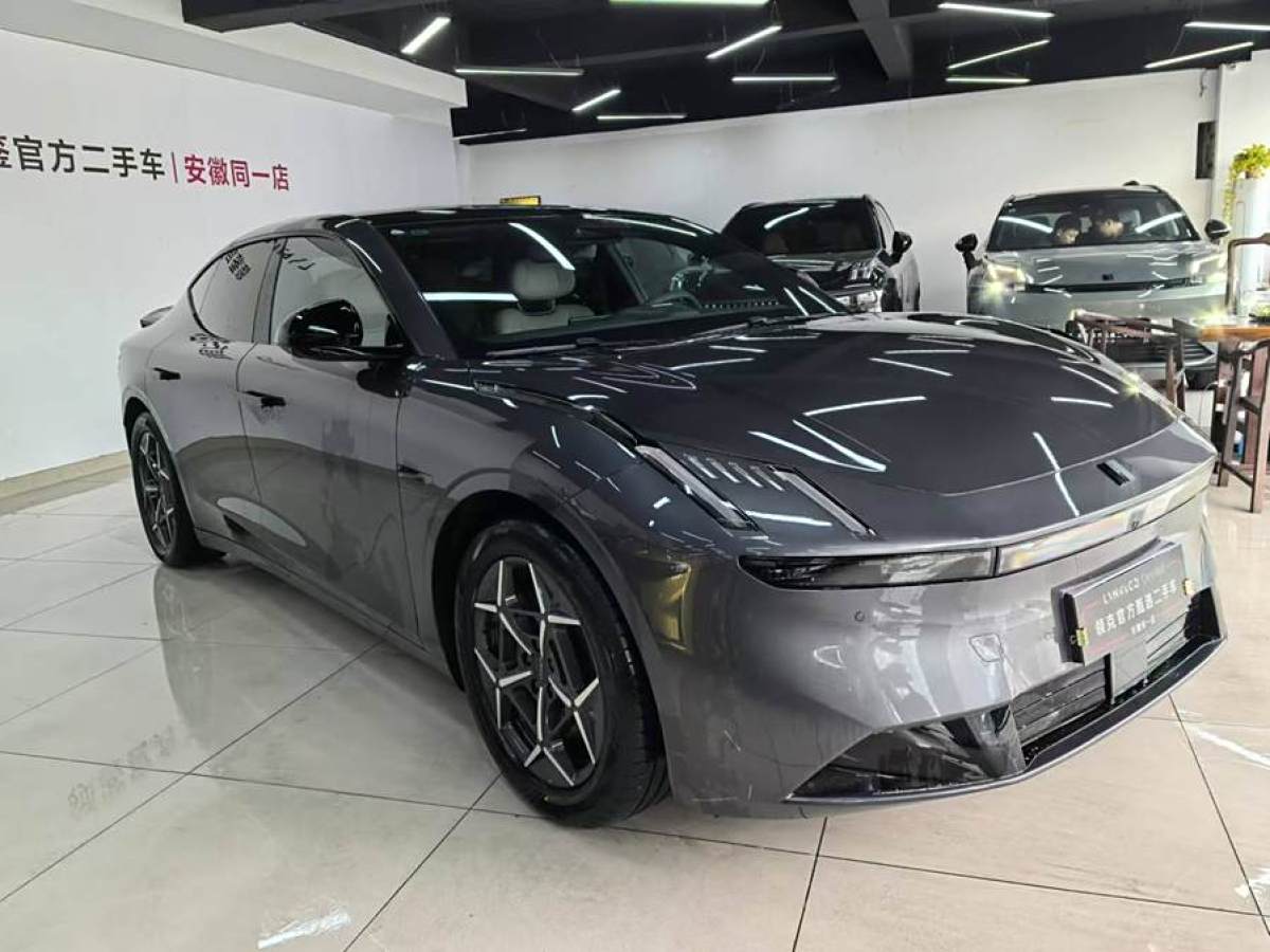 領(lǐng)克 領(lǐng)克Z10  2025款 71kWh 602km后驅(qū)Pro圖片