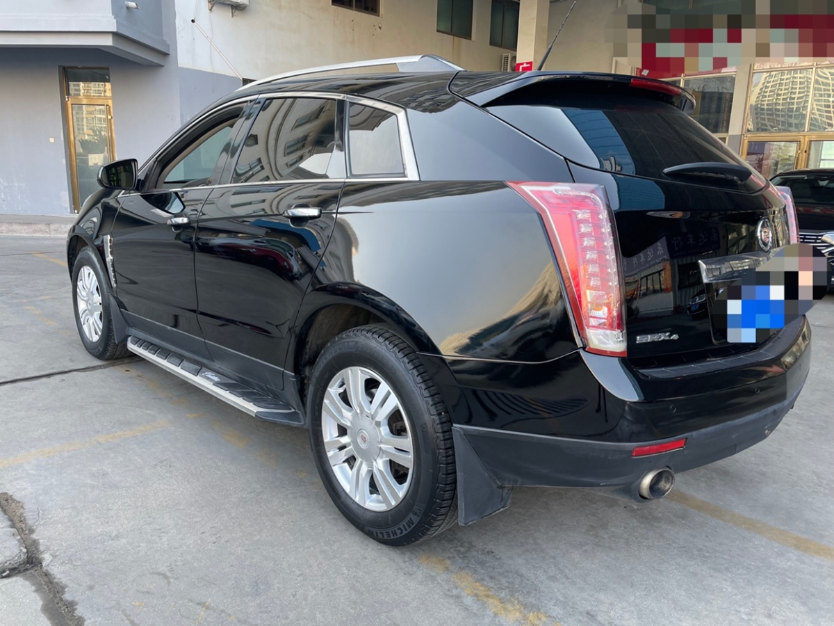 凯迪拉克 srx 2010款 3.0l 豪华版图片