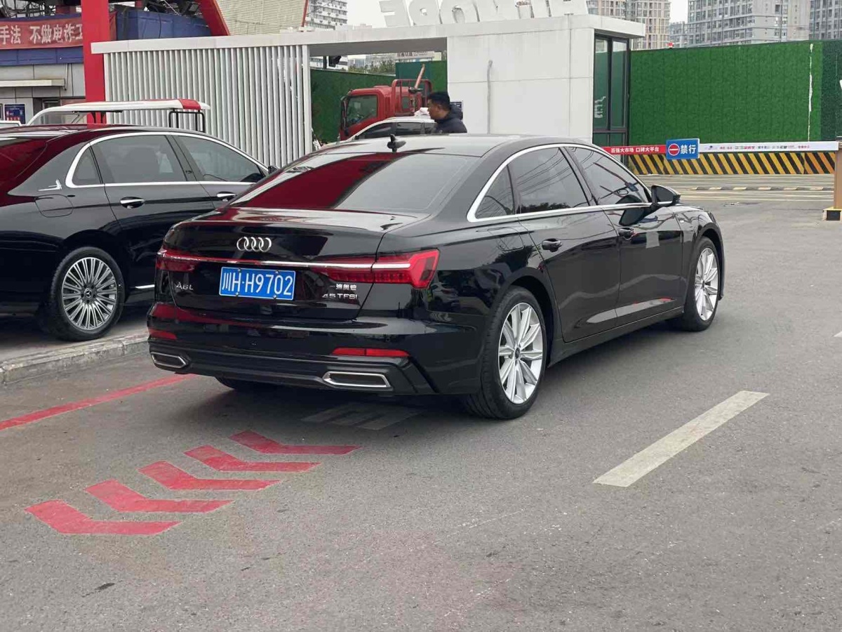 奧迪 奧迪A6L  2022款 45 TFSI 臻選動感型圖片