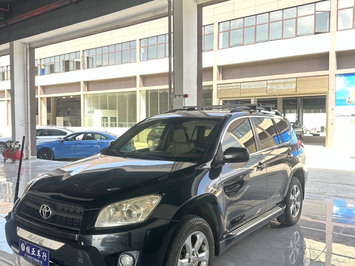 豐田 RAV4  2019款 榮放 2.0L CVT兩驅(qū)先鋒版圖片