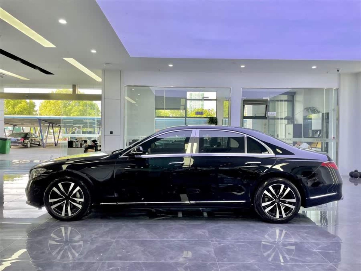奔馳 奔馳S級(jí)  2023款 改款 S 400 L 豪華型圖片