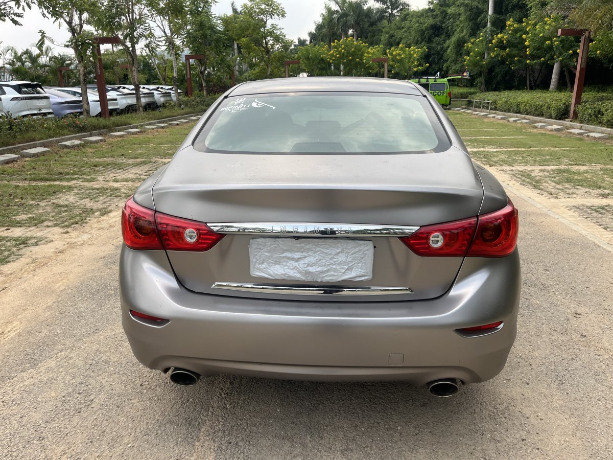 英菲尼迪 Q50L  2015款 2.0T 運(yùn)動(dòng)版圖片