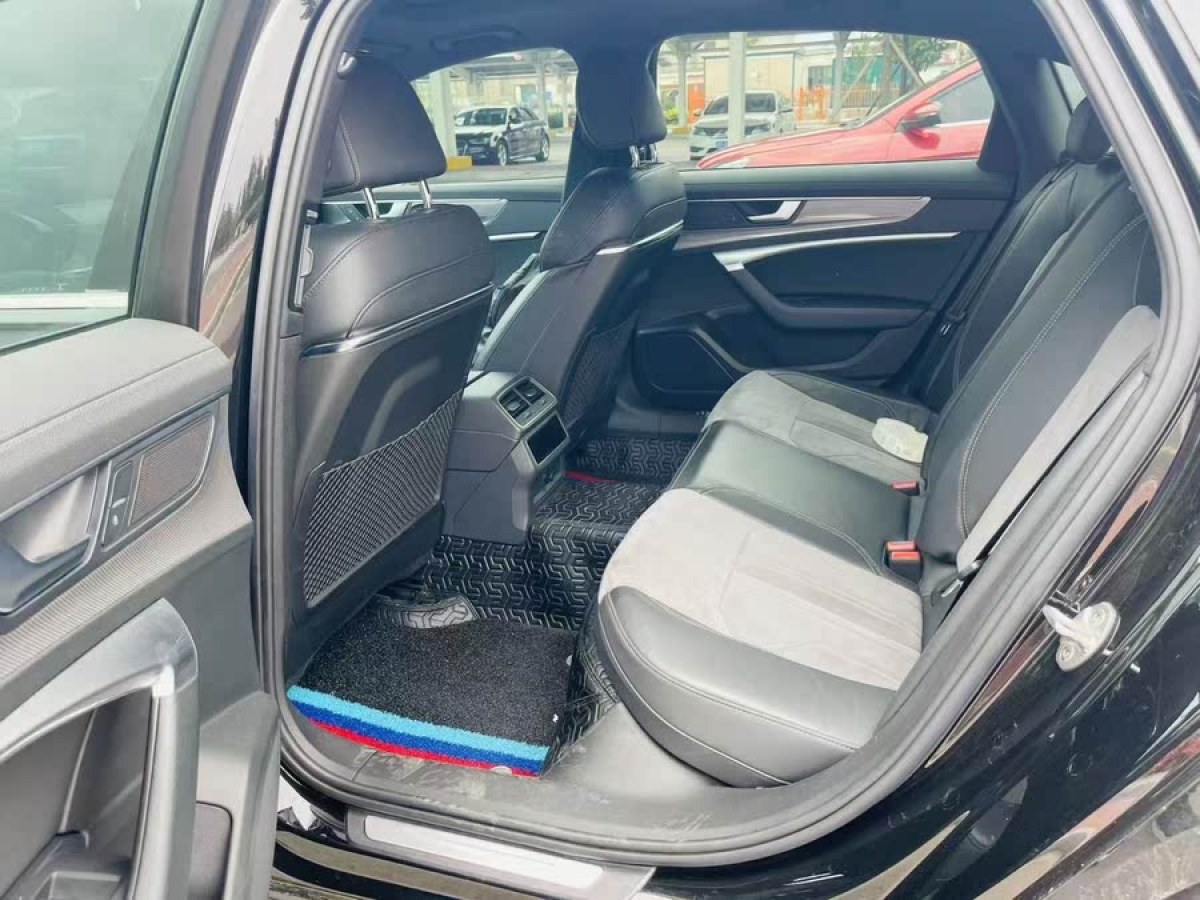 奧迪 奧迪A6L  2021款 45 TFSI 臻選動(dòng)感型圖片