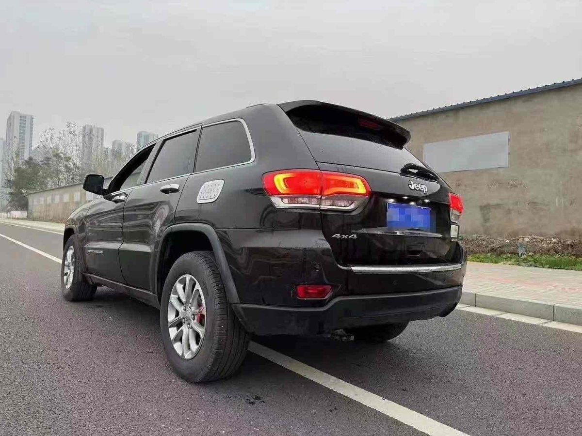 Jeep 大切諾基  2013款 3.6L 舒適版圖片