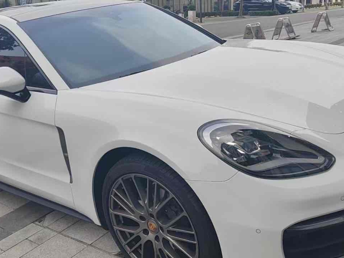 保時(shí)捷 Panamera  2023款 改款 Panamera 2.9T 鉑金版圖片