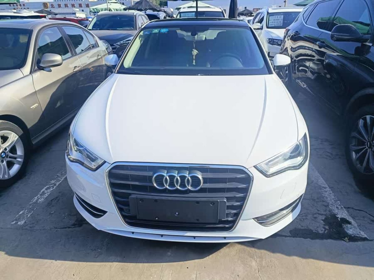奧迪 奧迪A3  2016款 Sportback 35 TFSI 領(lǐng)英型圖片
