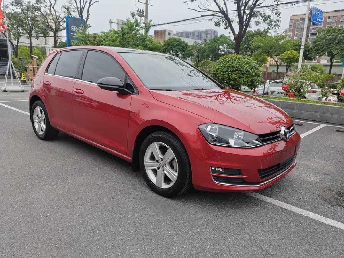 大眾 高爾夫  2017款 230TSI 自動豪華百萬輛紀(jì)念版圖片