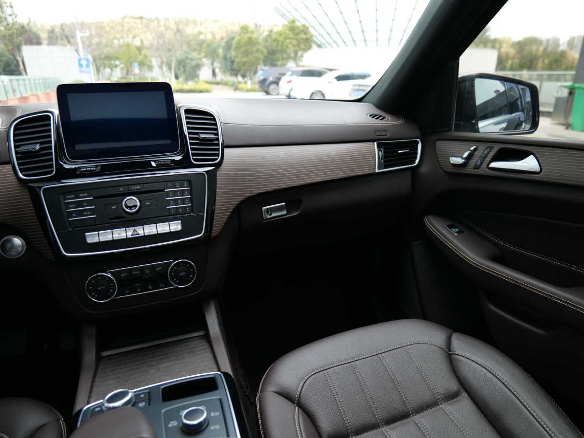 2019年3月奔馳 奔馳GLE  2018款 GLE 320 4MATIC 動感型臻藏版