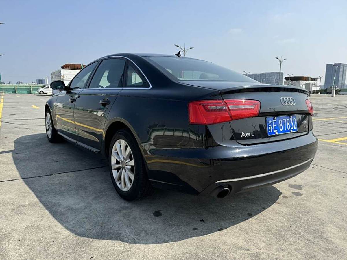 奧迪 奧迪A6L  2012款 TFSI 標(biāo)準(zhǔn)型圖片