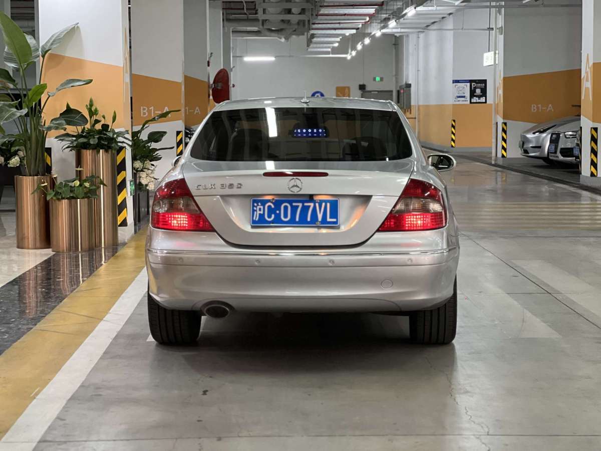 奔馳 奔馳CLK級  2006款 CLK 350 雙門轎跑車圖片