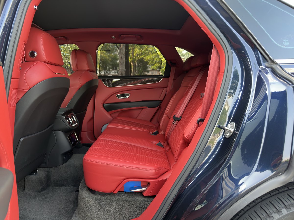 賓利 添越PHEV  2021款 3.0T PHEV圖片