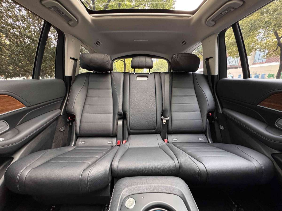 奔馳 奔馳GLS  2022款 改款二 GLS 450 4MATIC 豪華型圖片