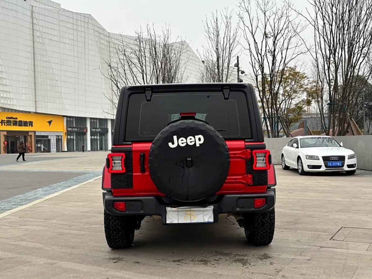 Jeep 牧馬人  2019款 2.0T Sahara 四門版 國VI圖片