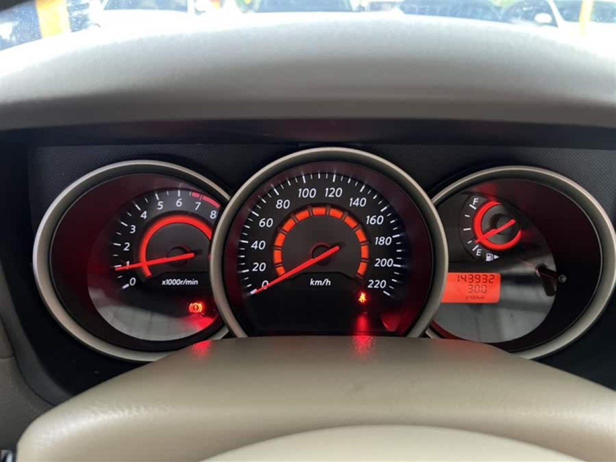 日產(chǎn) 軒逸  2016款 經(jīng)典 1.6XE 自動(dòng)領(lǐng)先版圖片