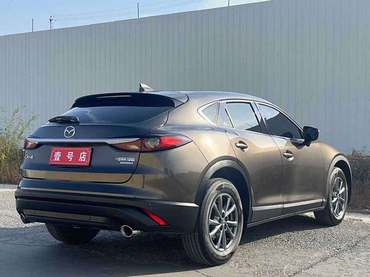 2019年11月馬自達 CX-4  2020款 2.0L 自動兩驅(qū)藍天探索版