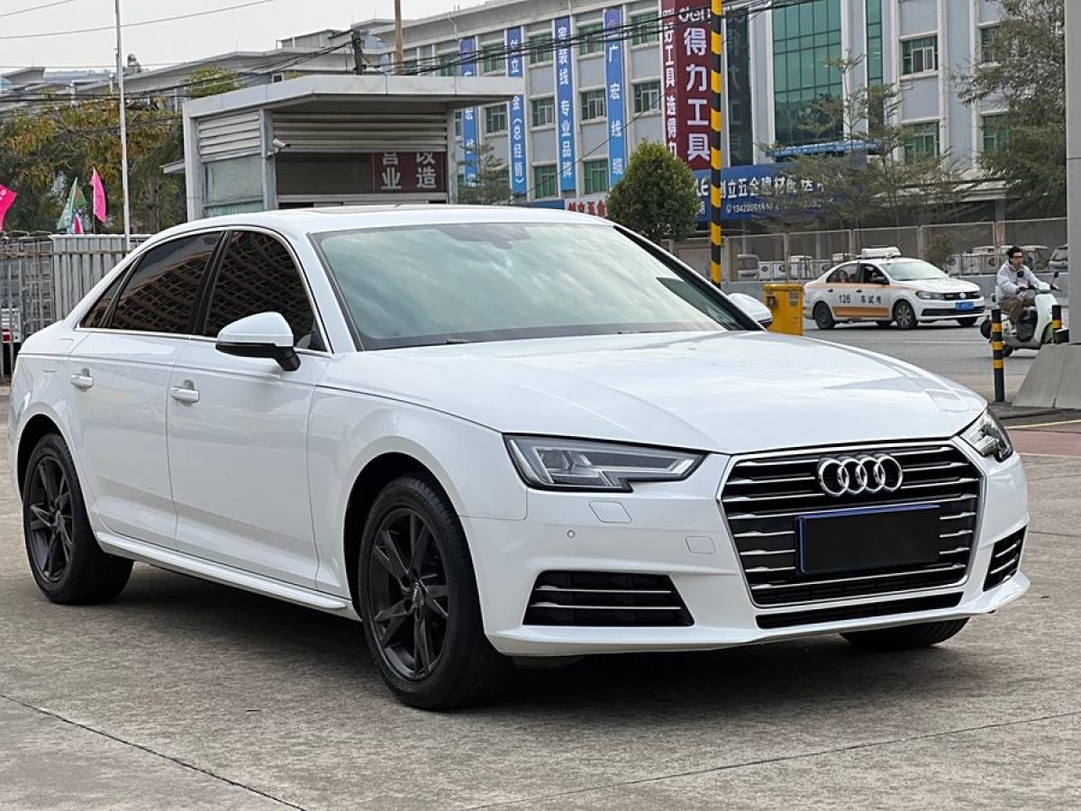 奧迪 奧迪A4L  2018款 30周年年型 40 TFSI 進(jìn)取型圖片