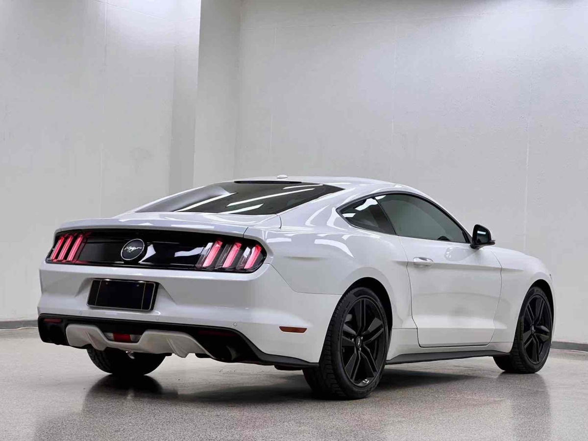 2017年4月福特 Mustang  2017款 2.3T 性能版