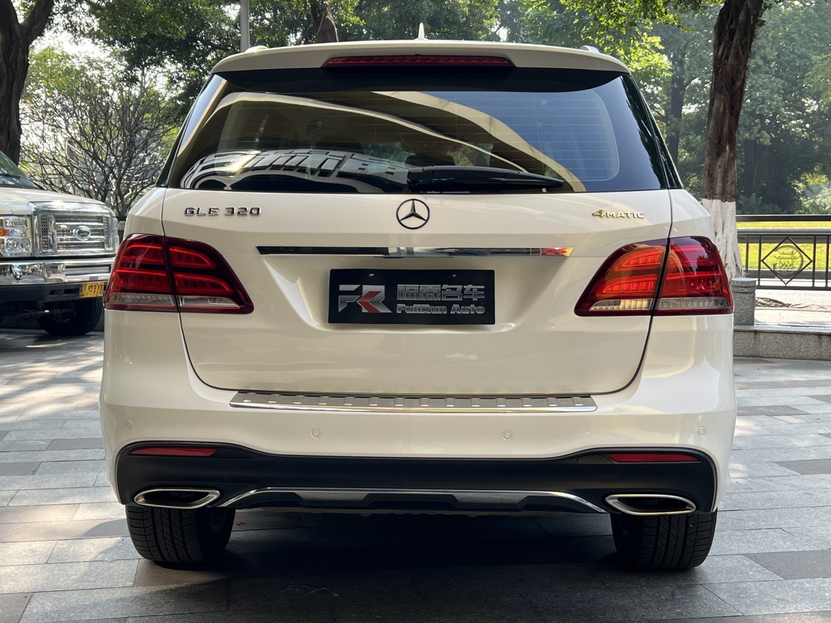 奔馳 奔馳GLE  2017款 GLE 320 4MATIC 動感型圖片