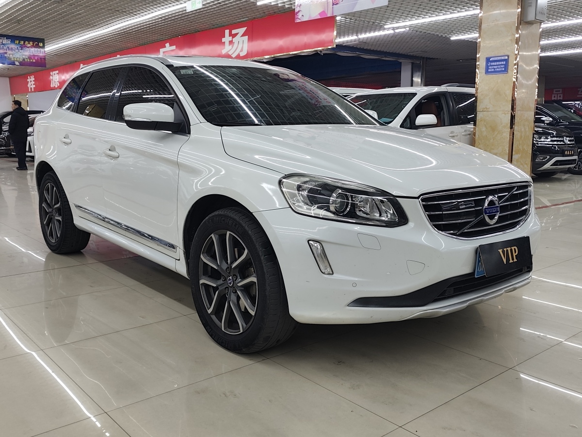 沃爾沃 XC60  2017款 T5 AWD 智遠(yuǎn)升級(jí)版圖片