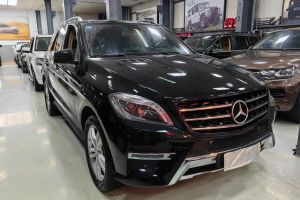 奔驰M级 奔驰 ML 320 4MATIC