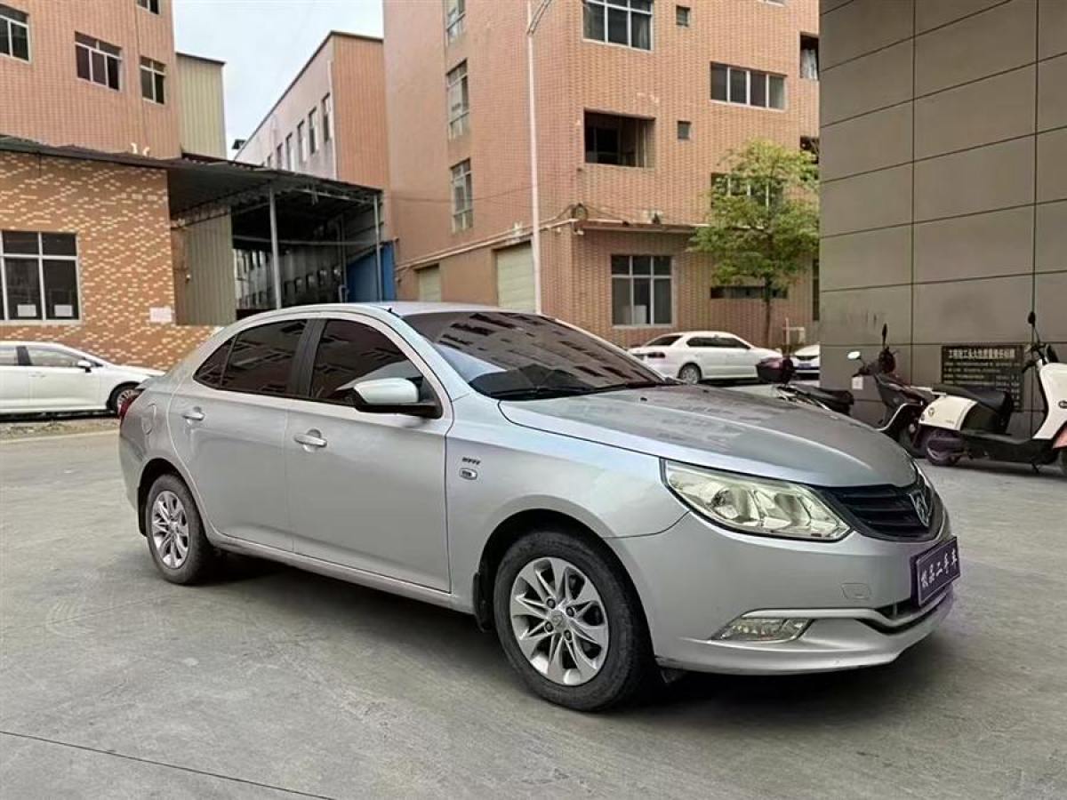 寶駿 630  2013款 1.5L 手動(dòng)舒適型圖片