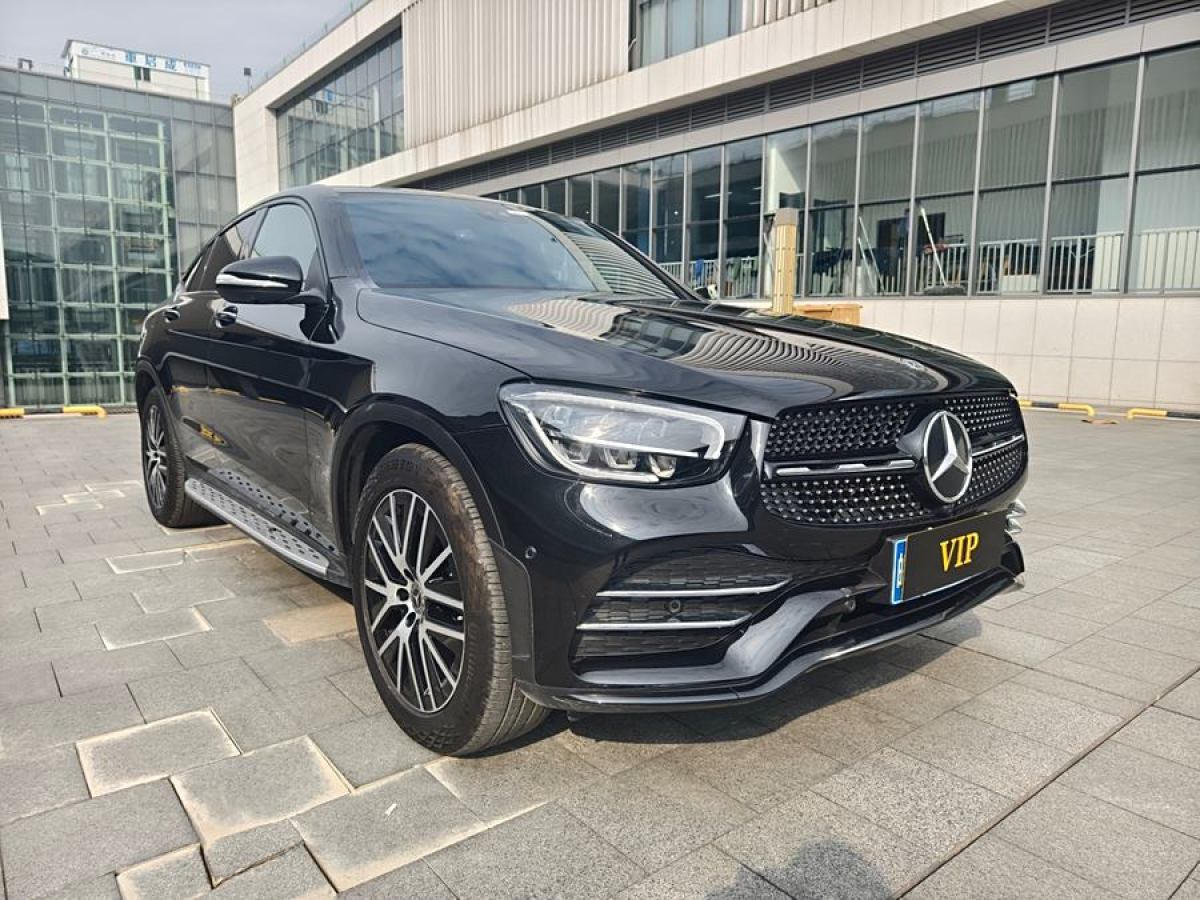 奔馳 奔馳GLC  2023款 GLC 300 4MATIC 轎跑SUV圖片