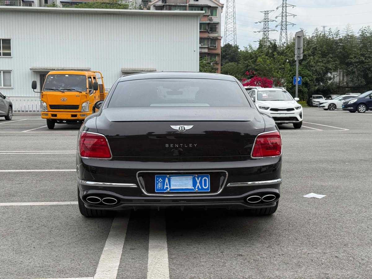 賓利 飛馳  2024款 4.0T V8 標(biāo)準(zhǔn)版圖片