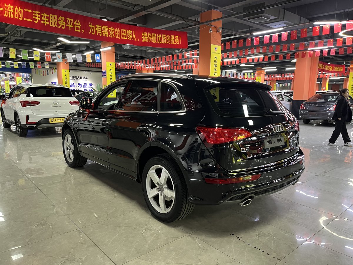 奧迪 奧迪Q5  2018款 典藏版 40 TFSI 進(jìn)取型圖片