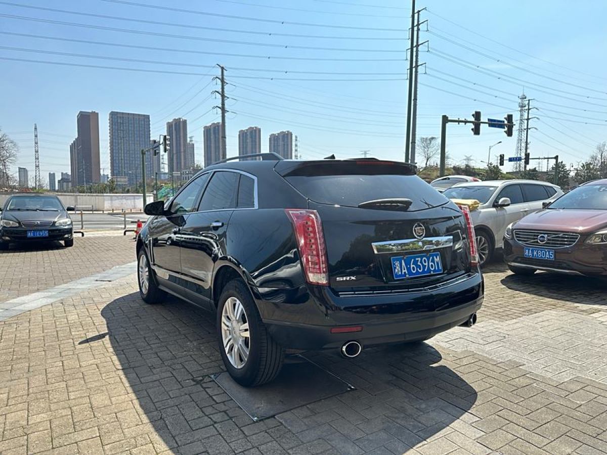 凱迪拉克 SRX  2014款 3.0L 精英型圖片