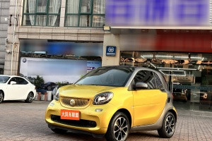 fortwo smart 1.0L 52千瓦硬顶激情版