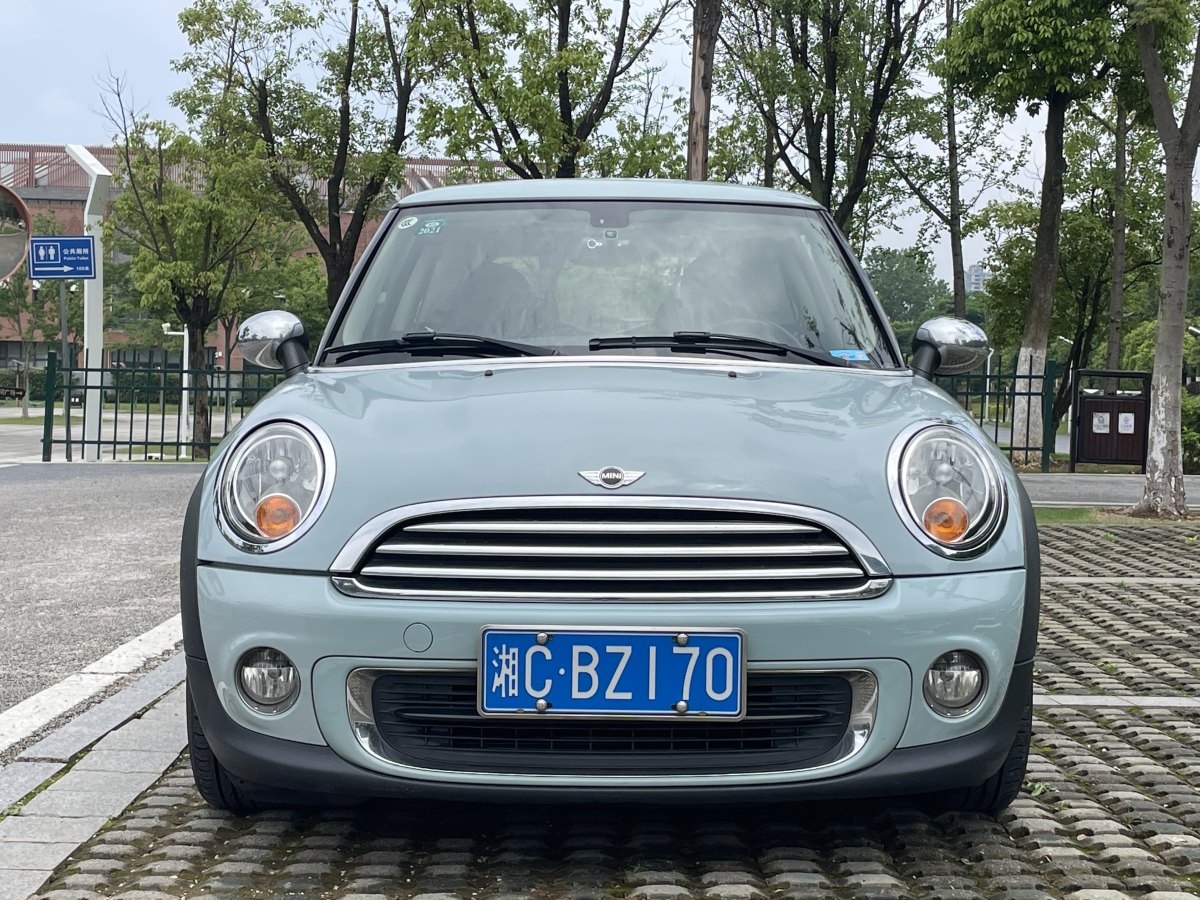 2013年10月MINI MINI  2013款 1.6L ONE 限量第三款