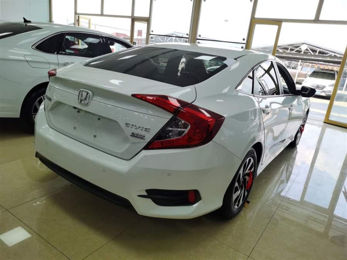本田 思域  2016款 220TURBO CVT豪華版圖片